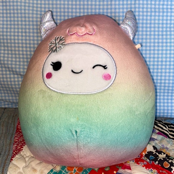 Squishmallows Yara the Rainbow Yeti Christmas Plush Stuffed Animal 7.5" - Picture 3 of 5